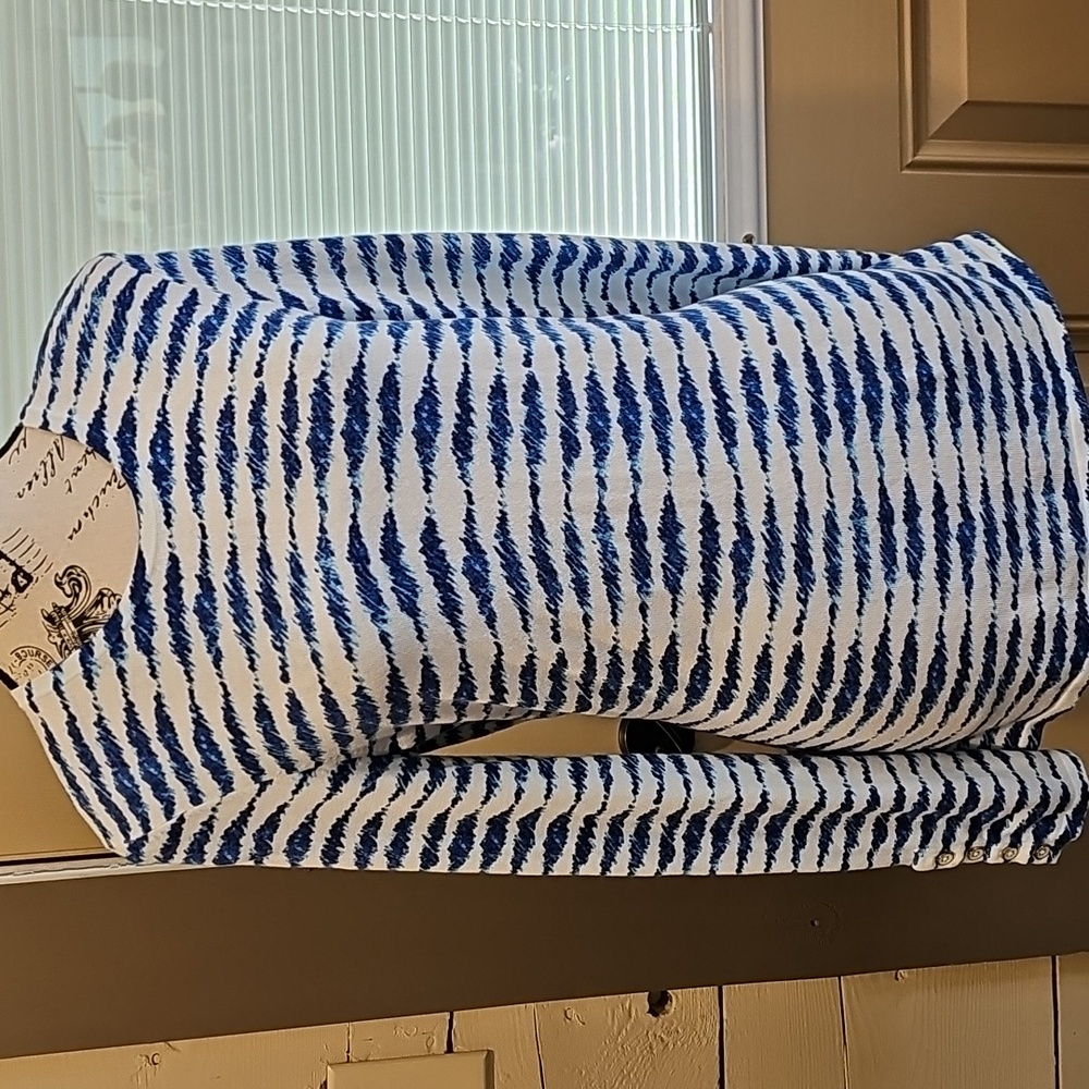 J. Mclaughlin Top - image 4